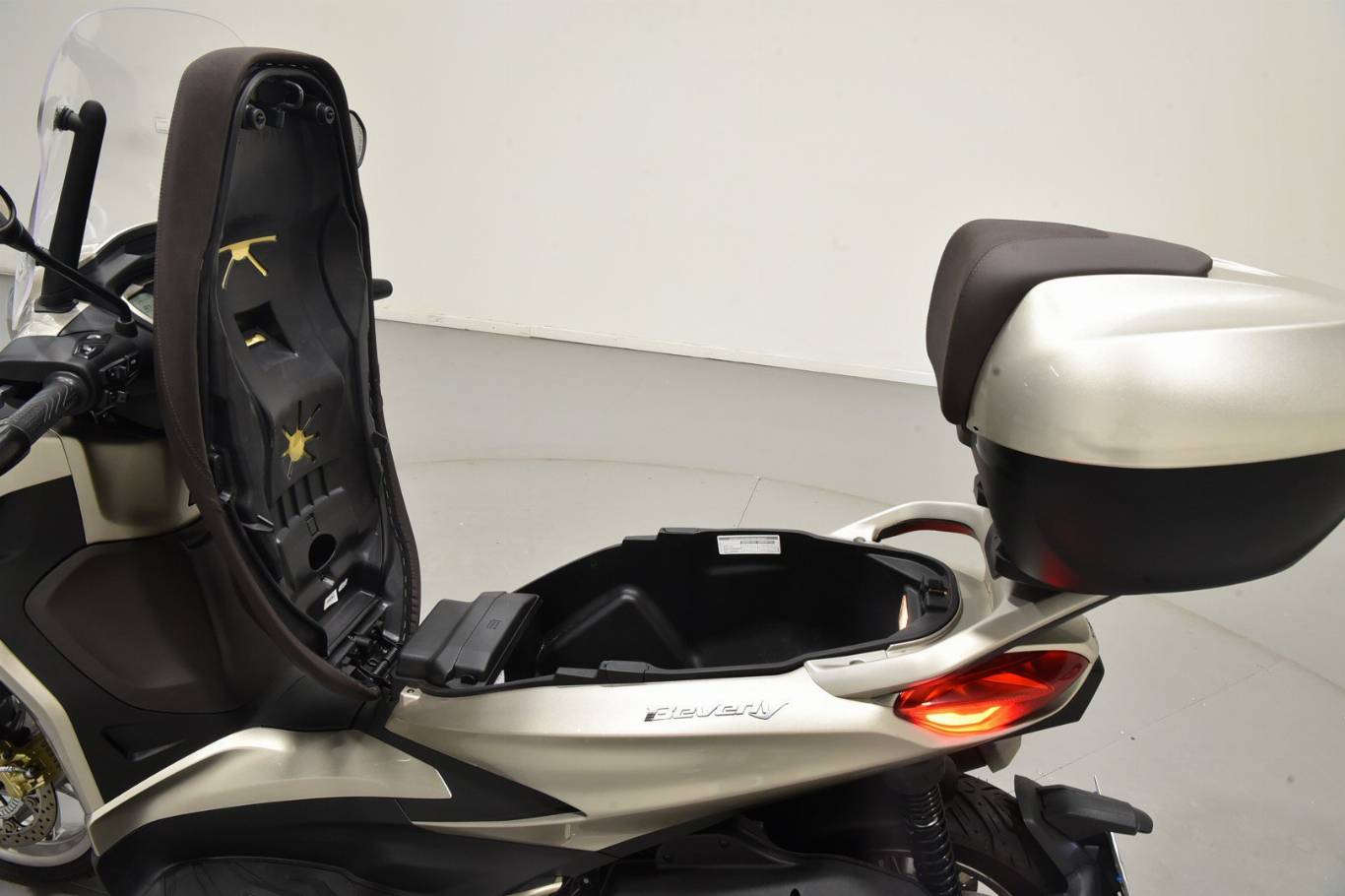 PIAGGIO Beverly 300 i.e. 44