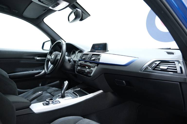 BMW 118 56