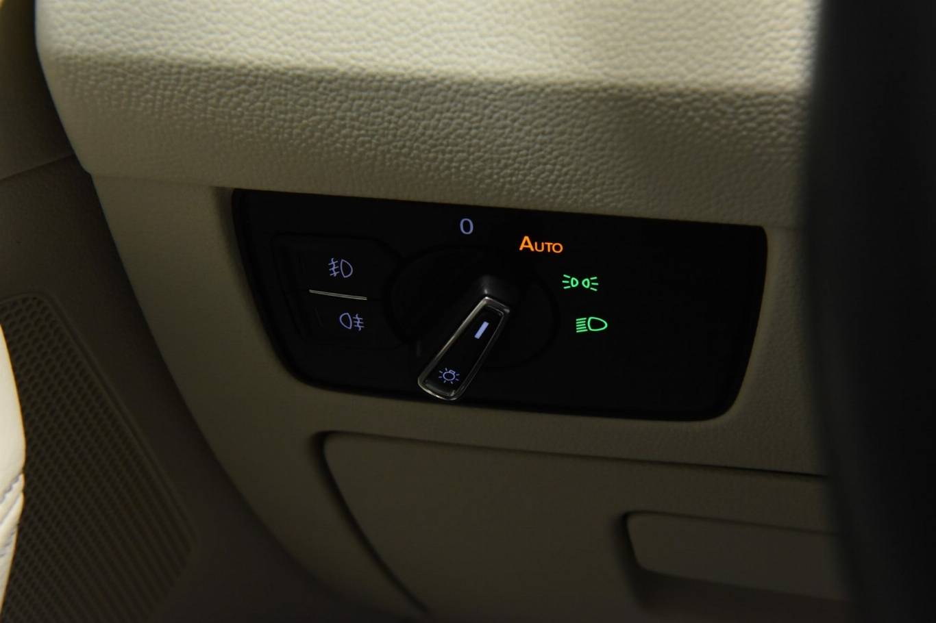 VOLKSWAGEN Passat Variant 25