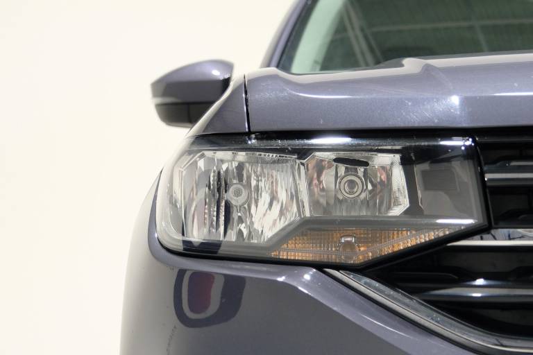 VOLKSWAGEN T-Cross 13