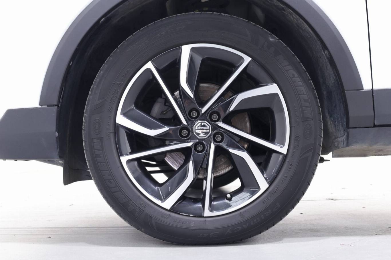 MG ZS 15