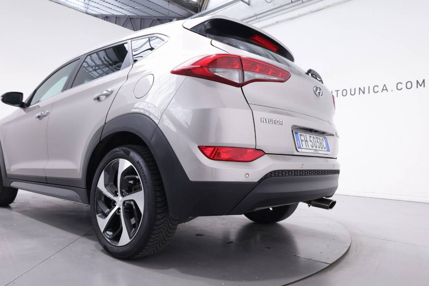 HYUNDAI Tucson 39