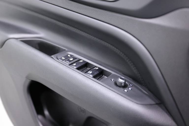 JEEP Compass 33