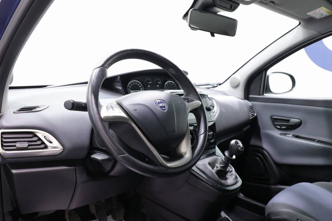 LANCIA Ypsilon 5