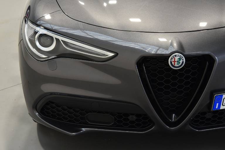 ALFA ROMEO Stelvio 17