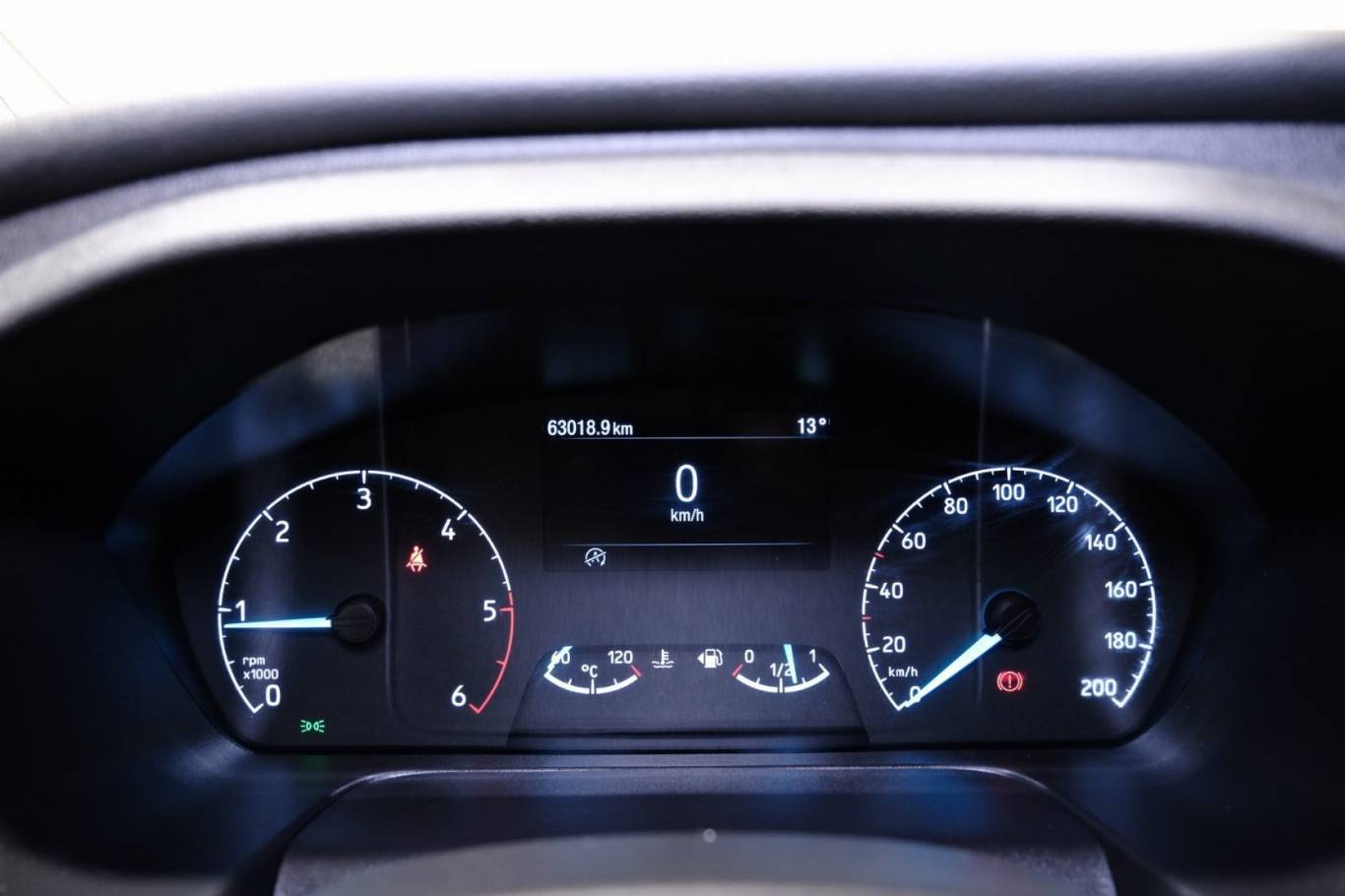 FORD Tourneo Custom 8