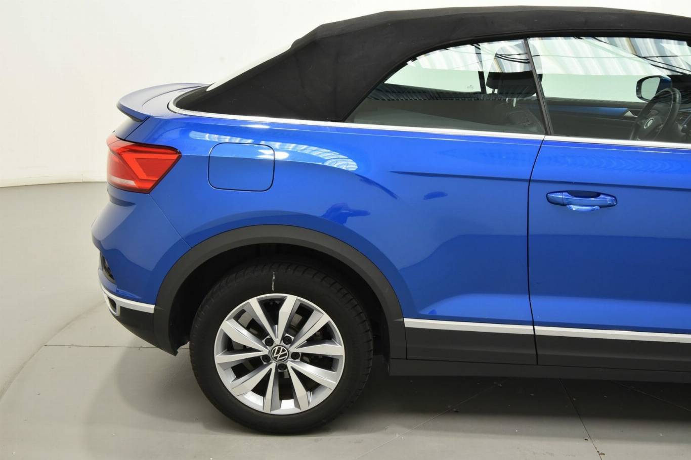 VOLKSWAGEN T-Roc 45