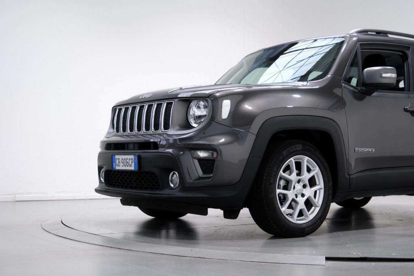 JEEP Renegade 11