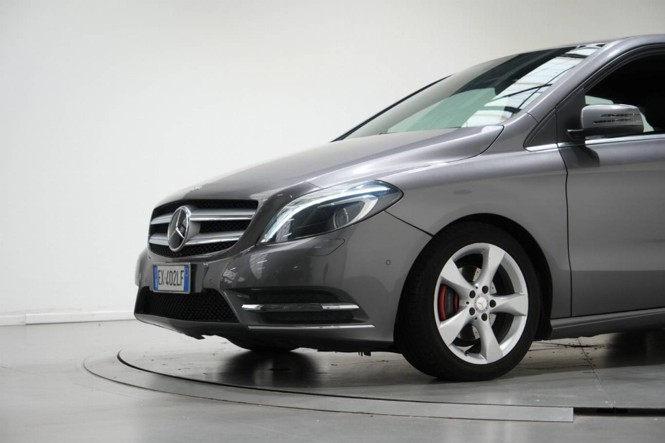 MERCEDES-BENZ B 180 11