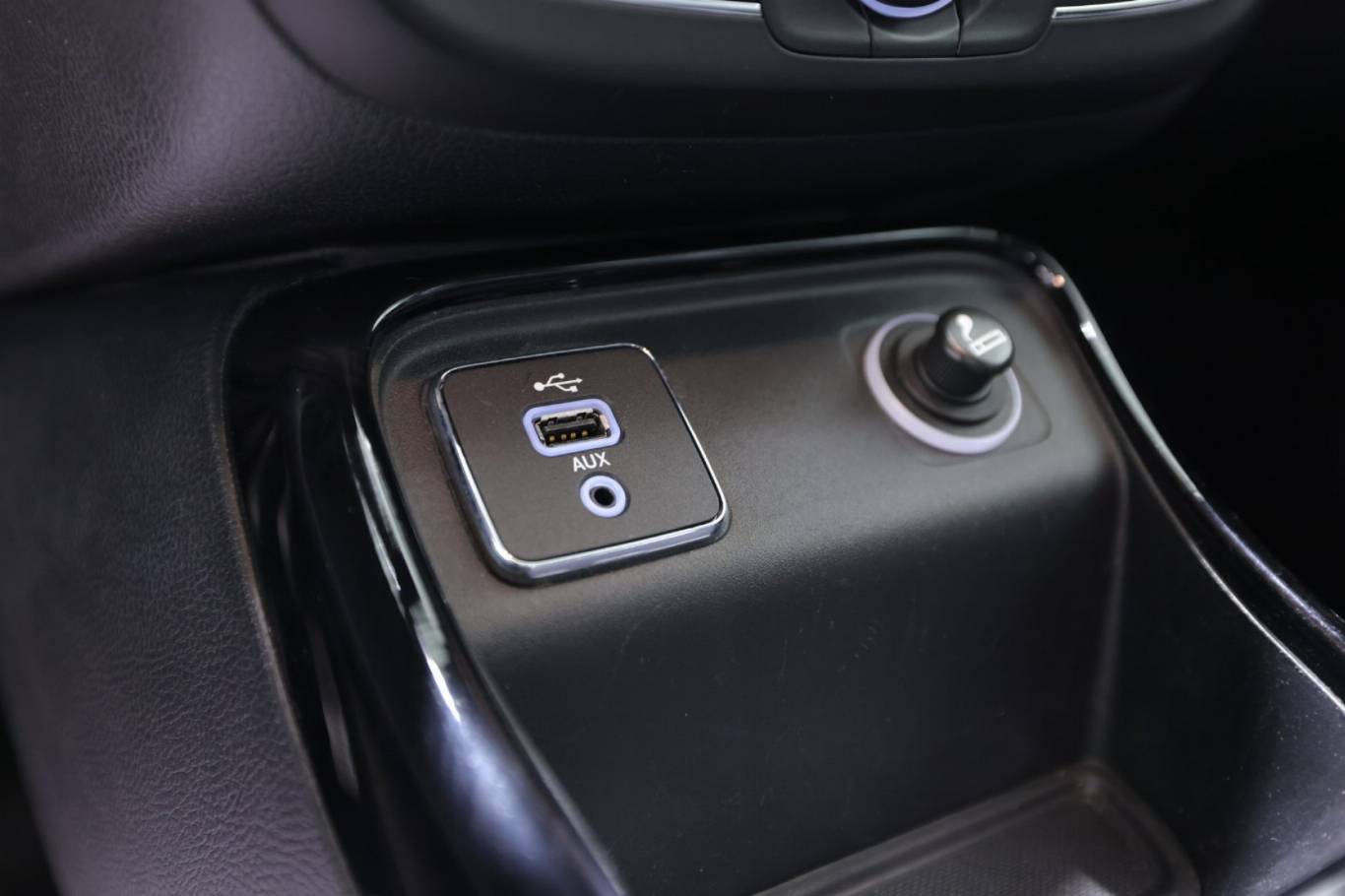 JEEP Compass 31