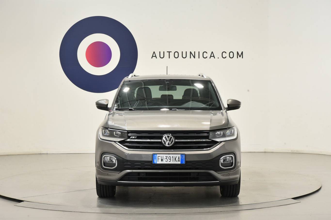 VOLKSWAGEN T-Cross 2
