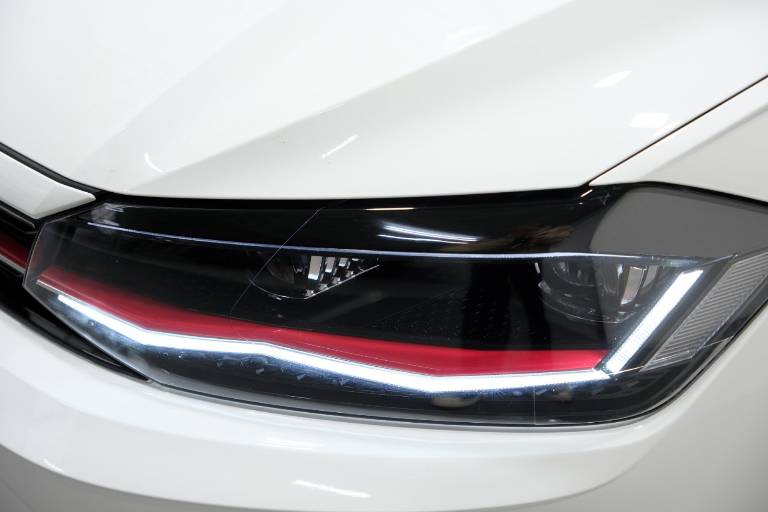 VOLKSWAGEN Polo GTI 39