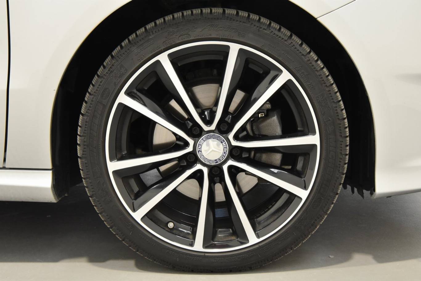 MERCEDES-BENZ B 200 33