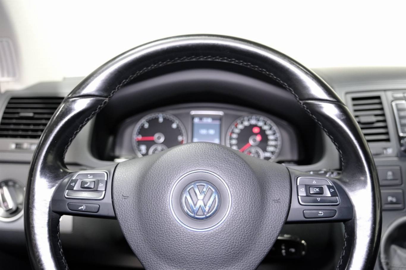 VOLKSWAGEN T5 Multivan 6