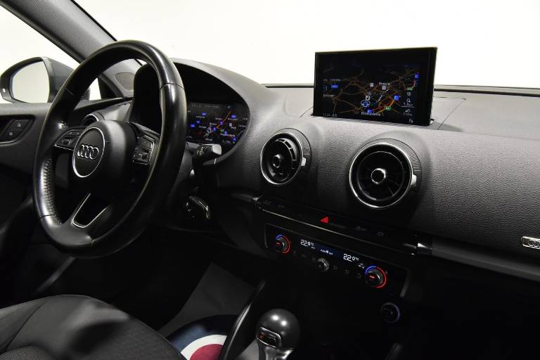 AUDI A3 31