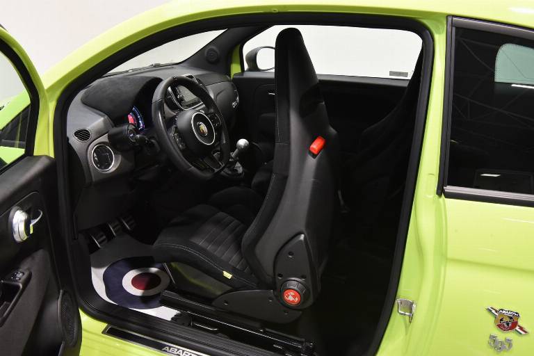 ABARTH 595 Competizione 36