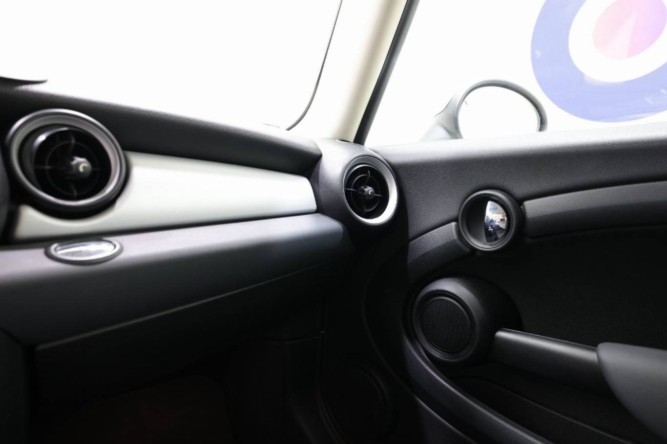 MINI Cooper D 28