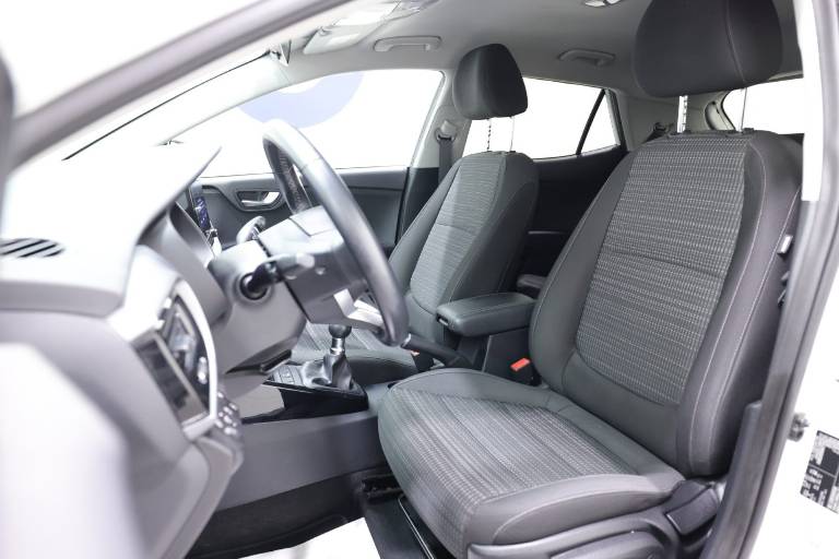KIA Stonic 6