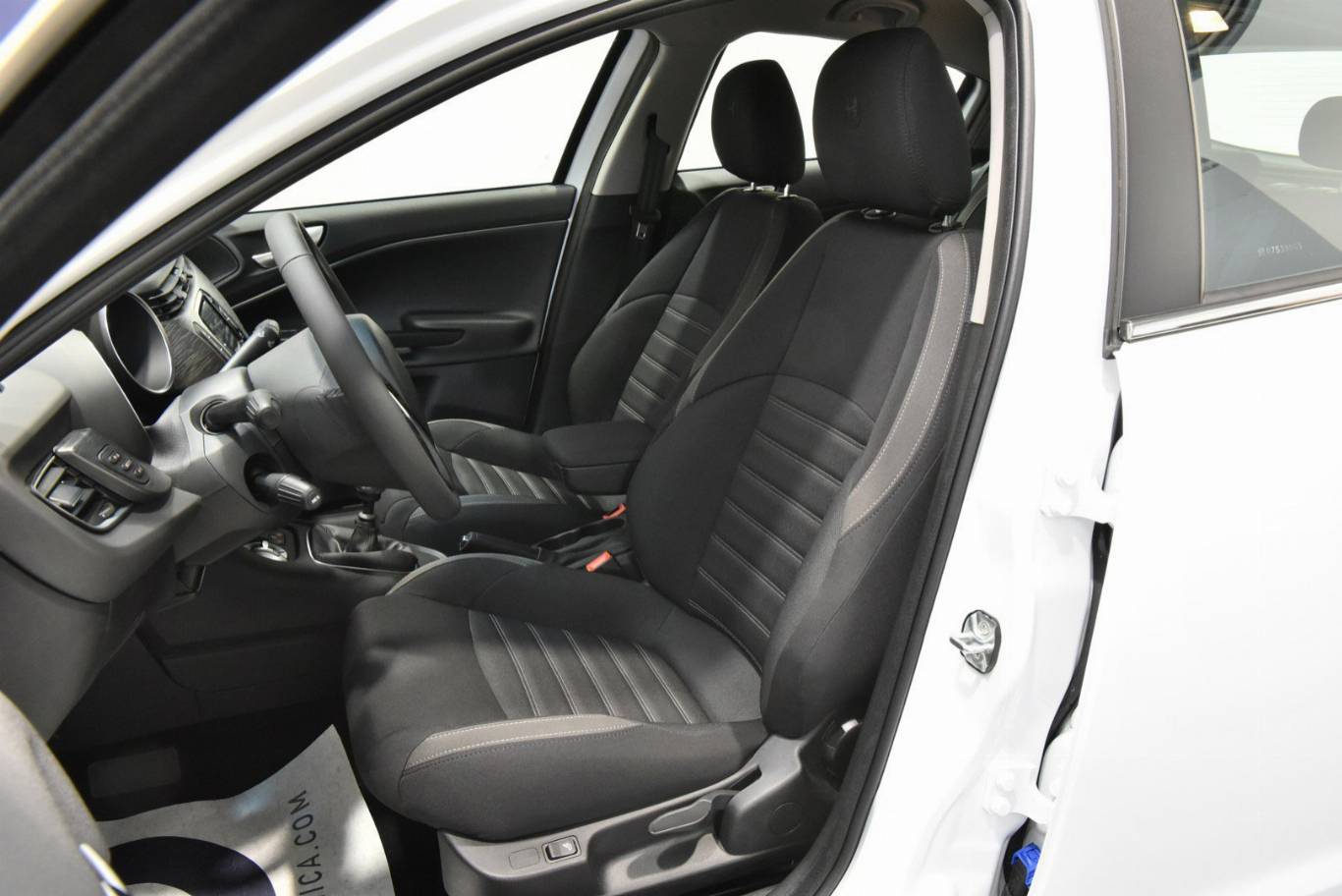 ALFA ROMEO Giulietta 4