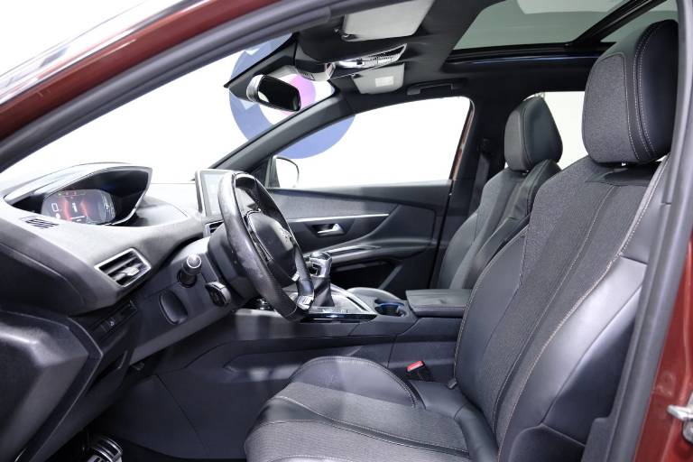 PEUGEOT 3008 20