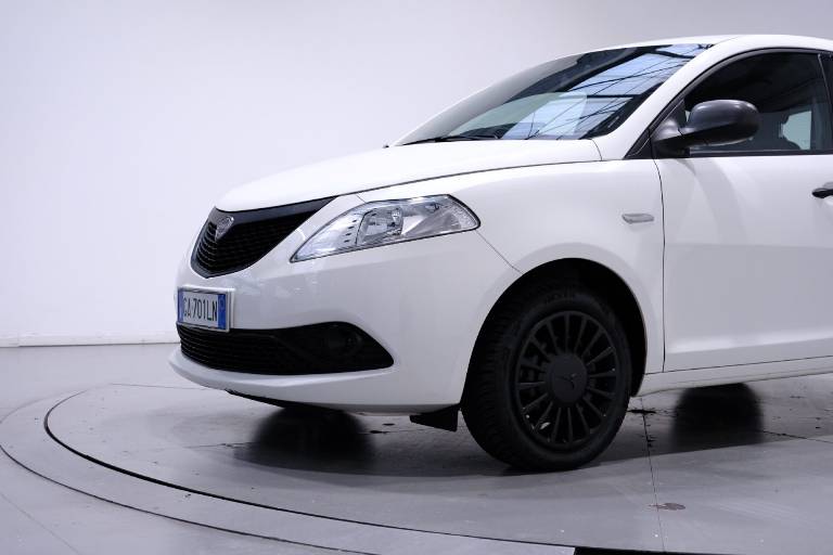 LANCIA Ypsilon 46