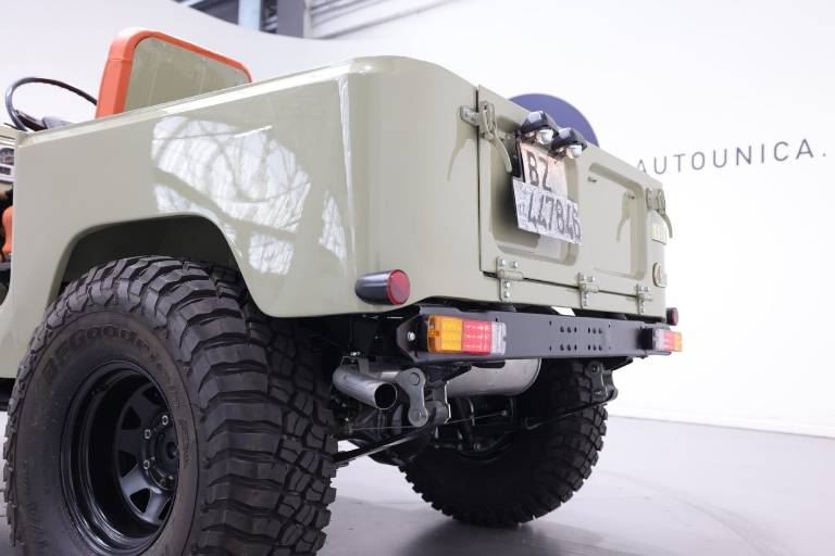 TOYOTA Land Cruiser 25