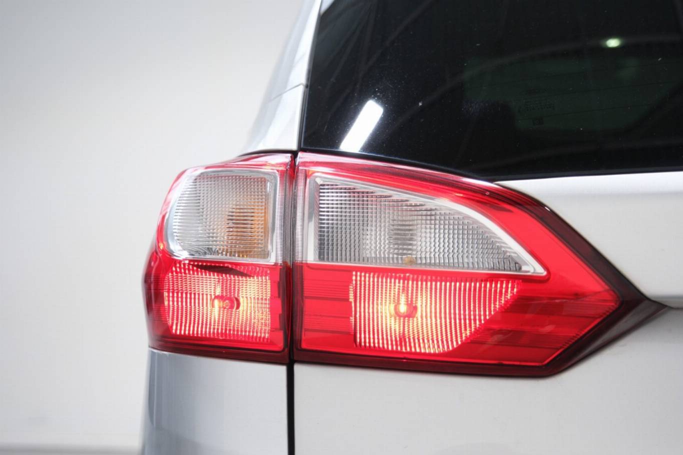 FORD C-Max 46