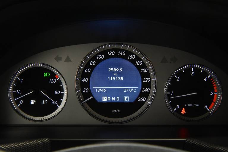 MERCEDES-BENZ GLK 220 25
