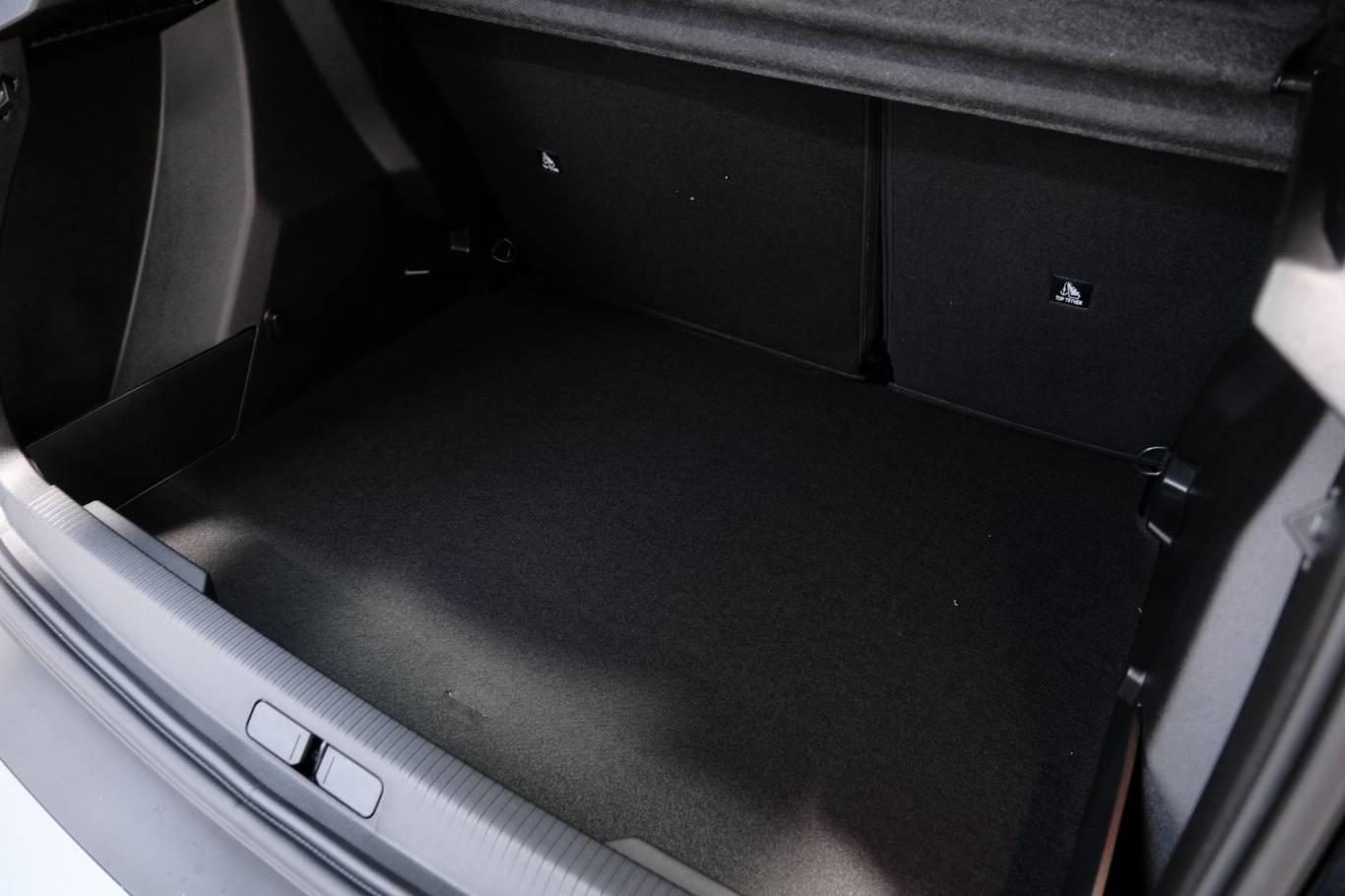 PEUGEOT 2008 53