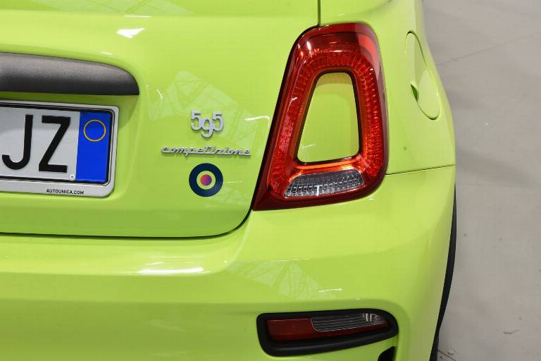 ABARTH 595 Competizione 25