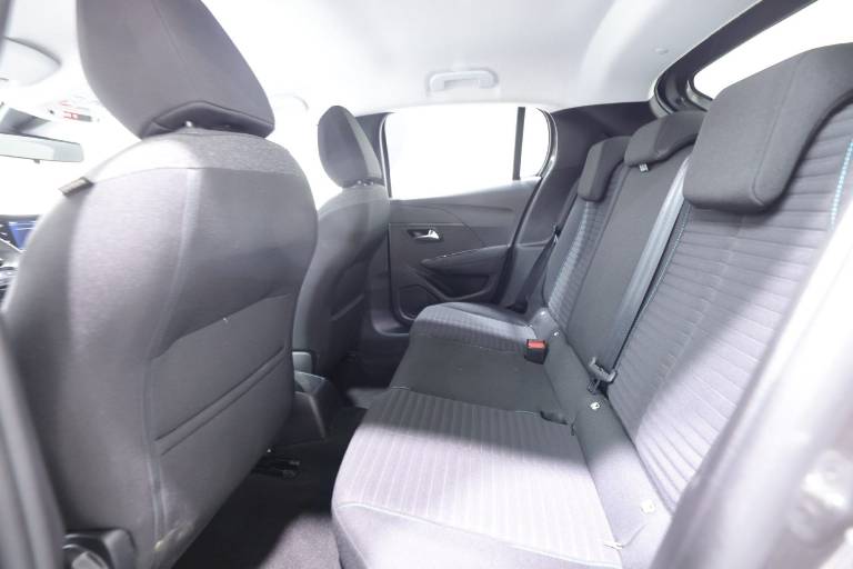 PEUGEOT 208 35