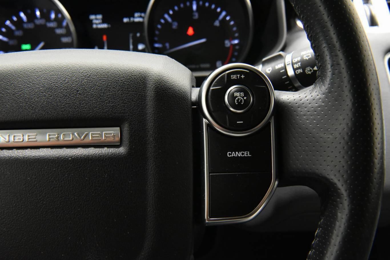 LAND ROVER Range Rover Sport 8