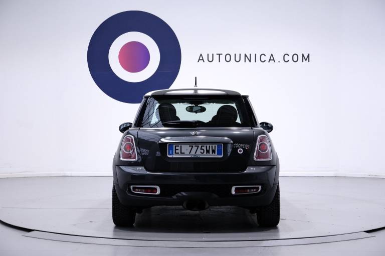 MINI Cooper S 21