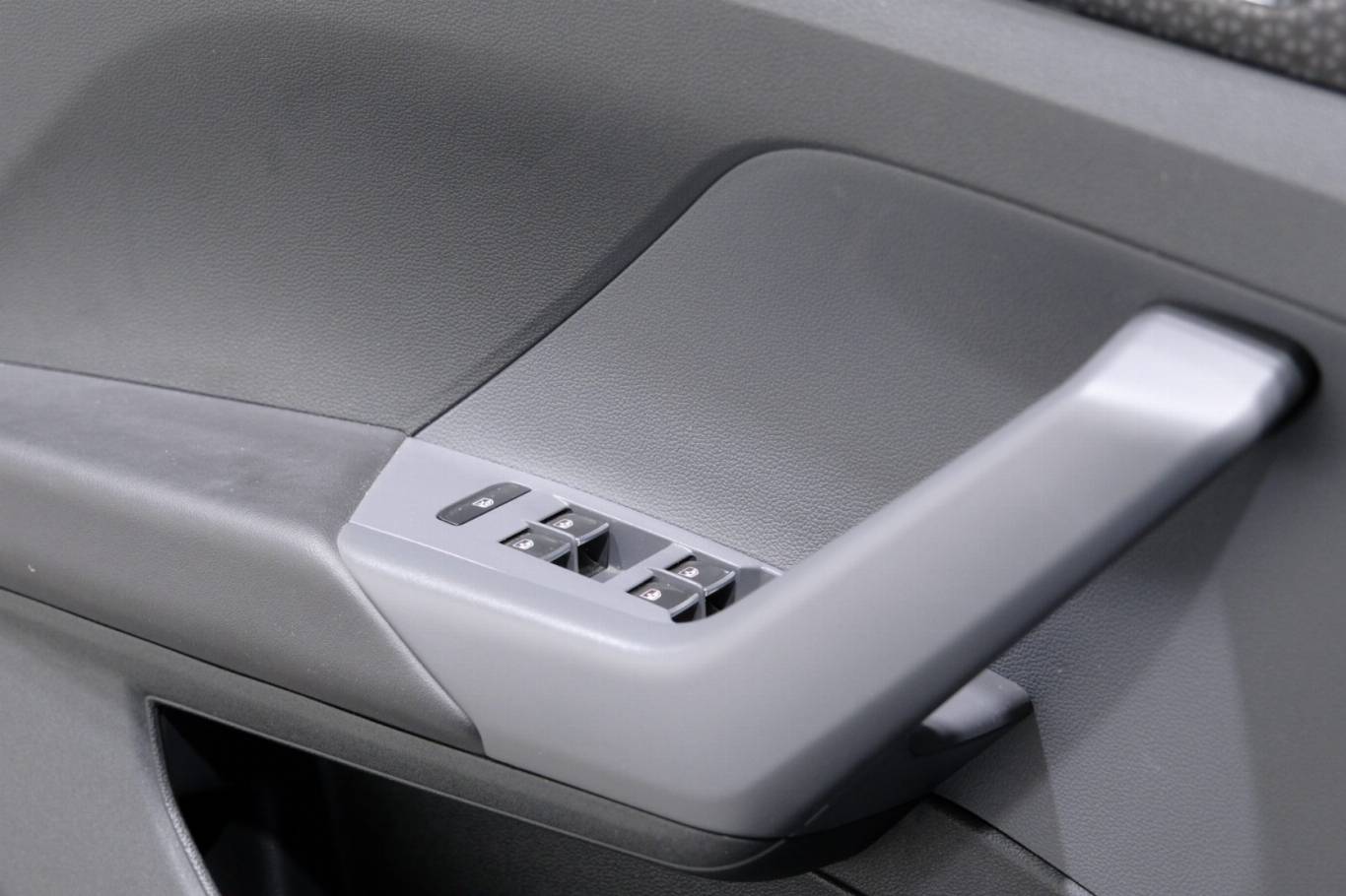 VOLKSWAGEN T-Cross 33