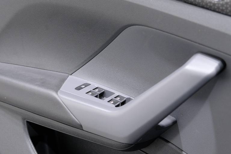 VOLKSWAGEN T-Cross 33