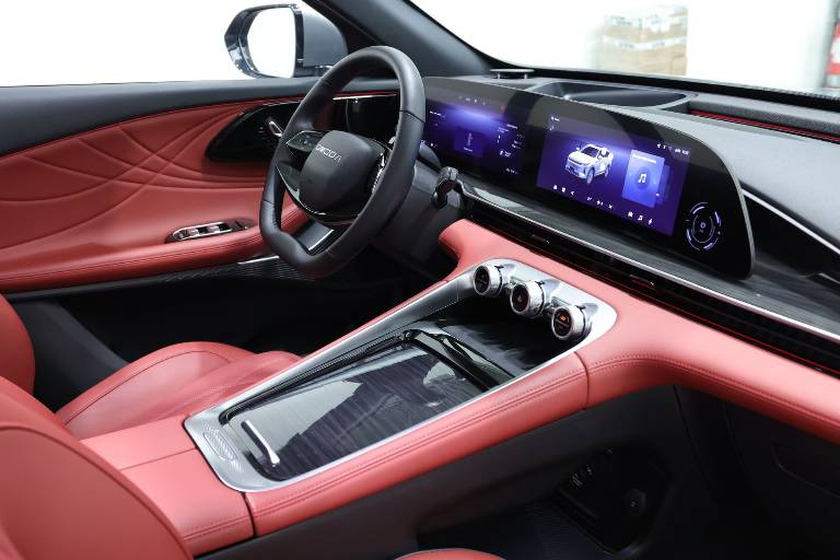 OMODA Omoda 9 Superhybrid 71