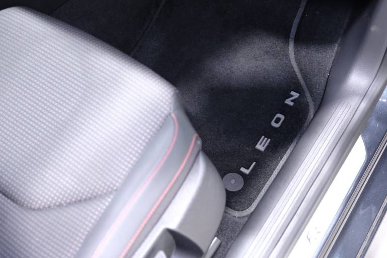 SEAT Leon 60