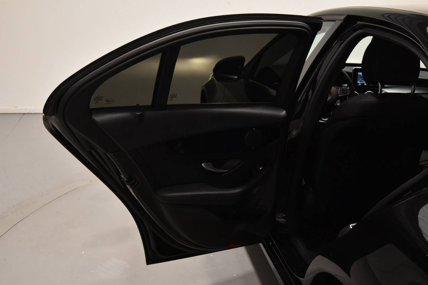 MERCEDES-BENZ C 180 24