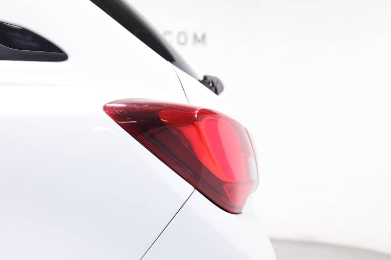 OPEL Corsa 37