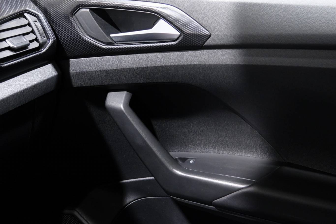 VOLKSWAGEN T-Cross 30