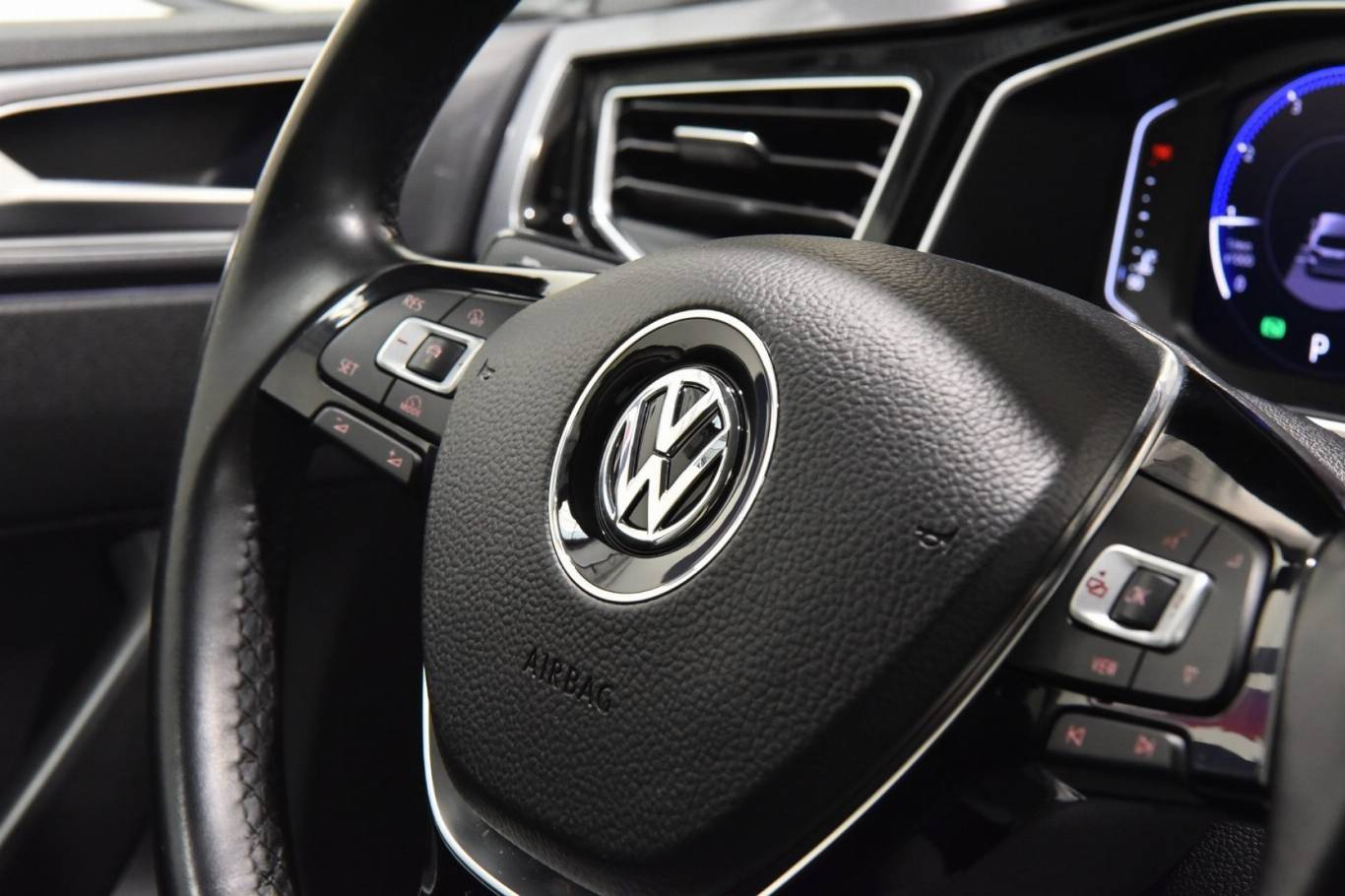 VOLKSWAGEN Polo 34