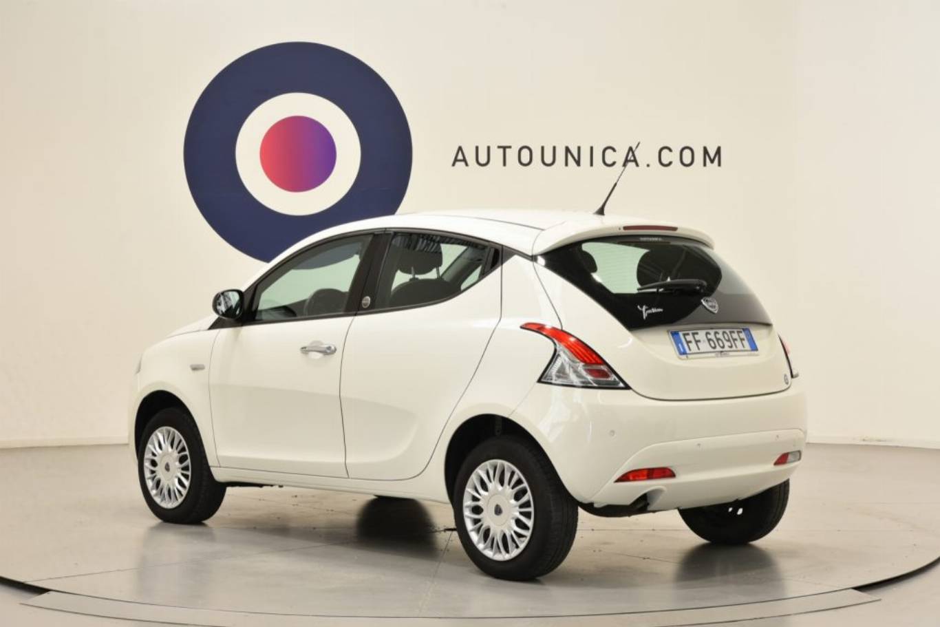 LANCIA Ypsilon 2