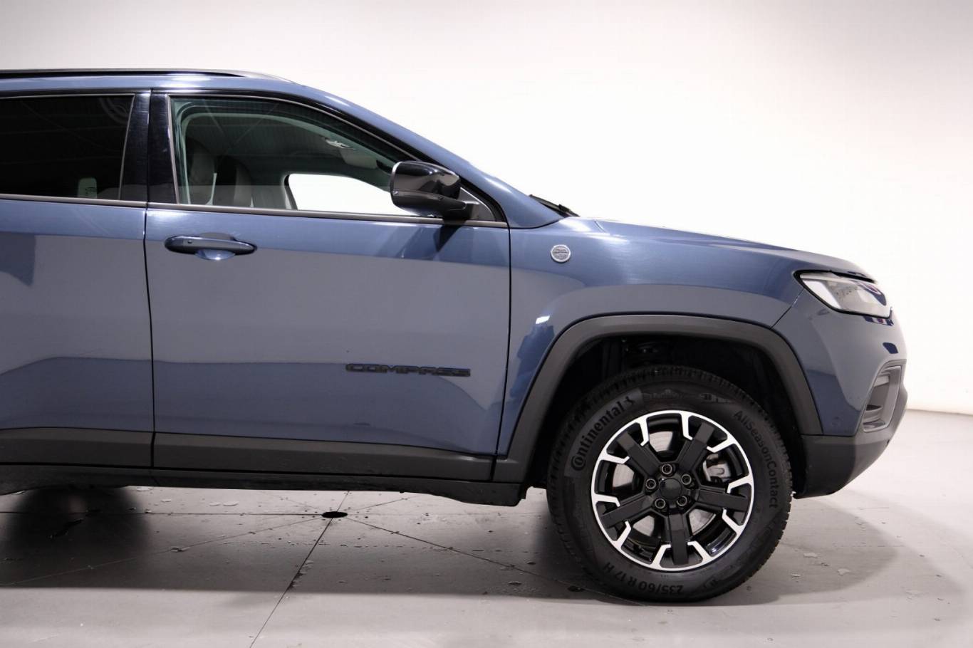 JEEP Compass 81