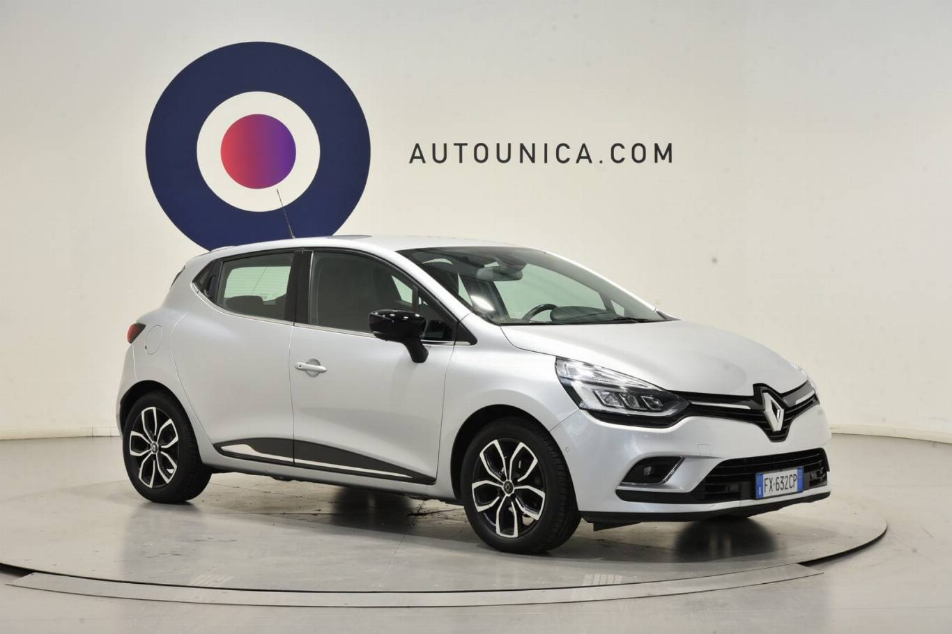 RENAULT Clio 29