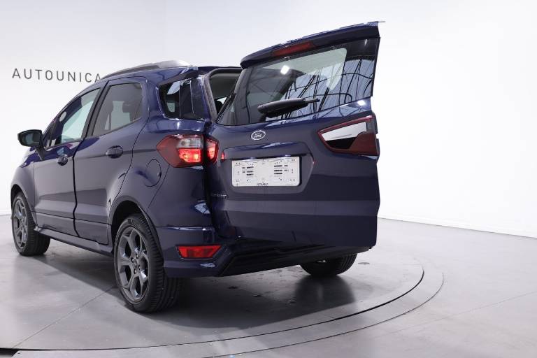 FORD EcoSport 38