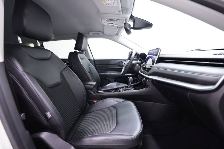 JEEP Compass 49