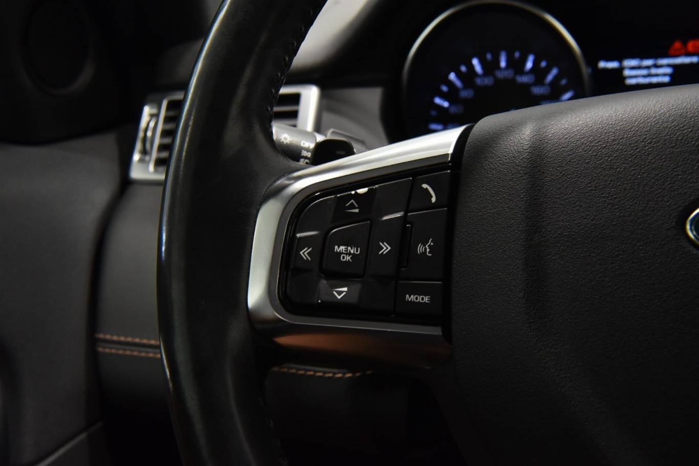 LAND ROVER Discovery Sport 10