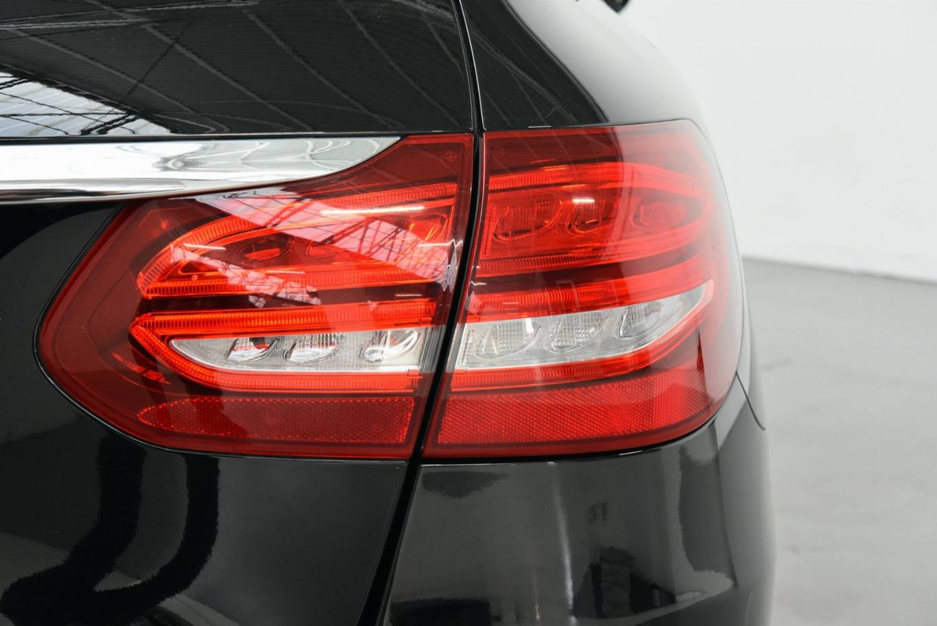 MERCEDES-BENZ C 220 17