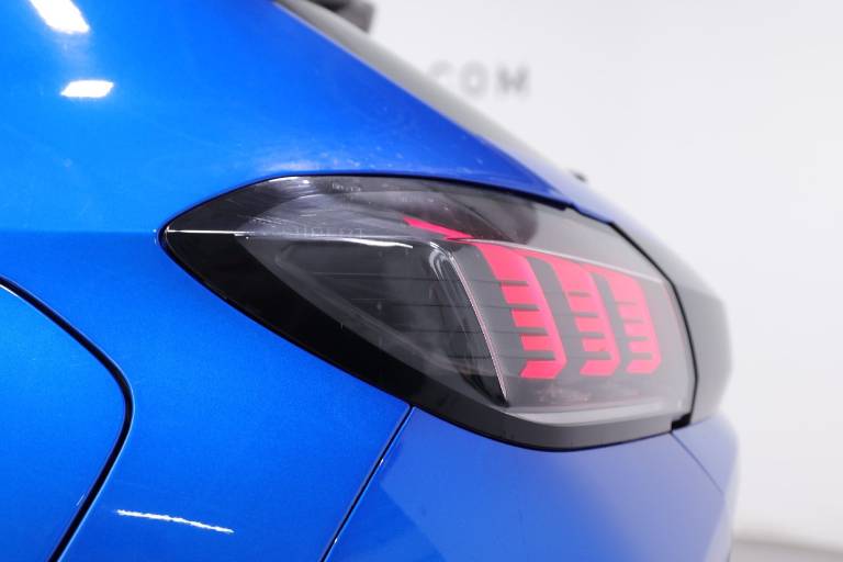 PEUGEOT 208 42