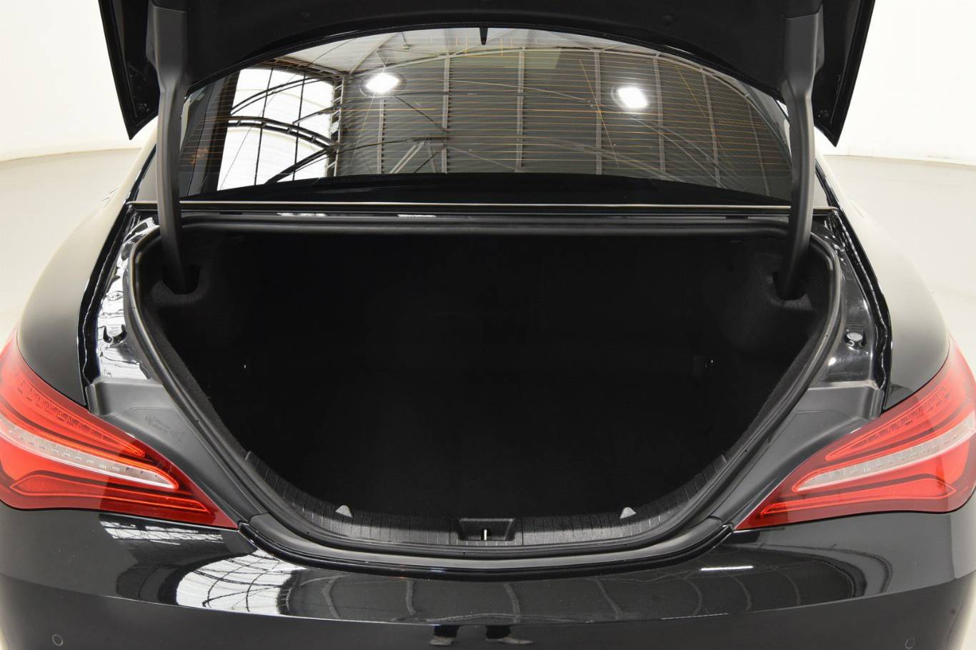 MERCEDES-BENZ CLA 180 40